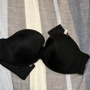 Cacique strapless black bra, 46C